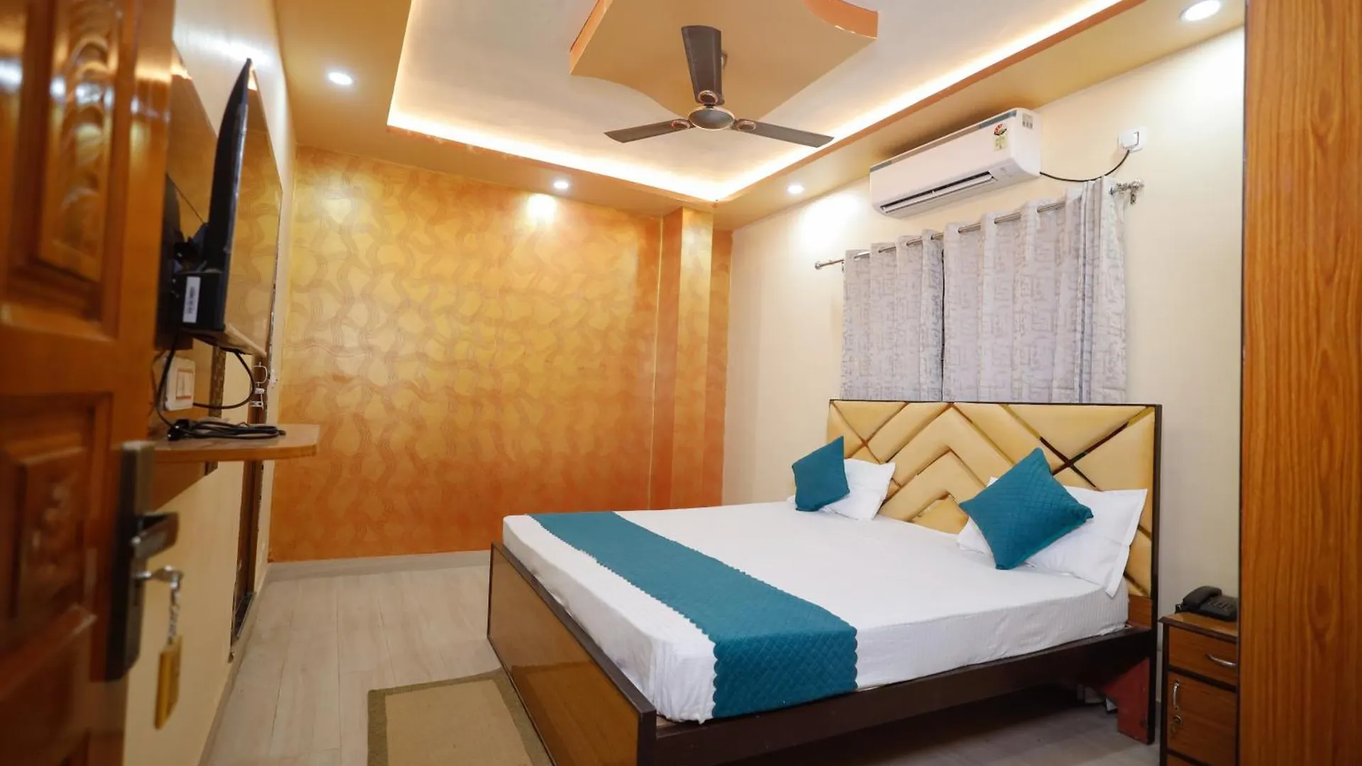 ***  Kiran Residency Near Vishwanath Temple Ξενοδοχείο Βαρανάσι Ινδία