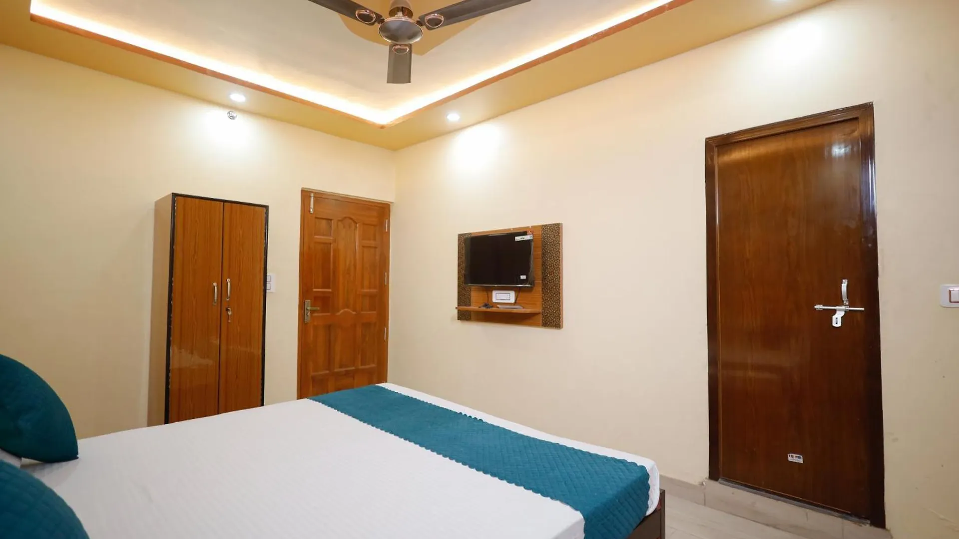 Kiran Residency Near Vishwanath Temple Ξενοδοχείο Βαρανάσι