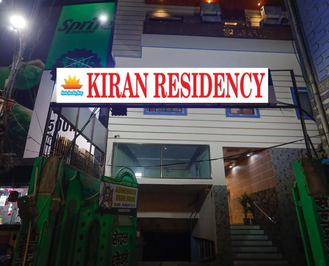 Kiran Residency Near Vishwanath Temple Ξενοδοχείο Βαρανάσι